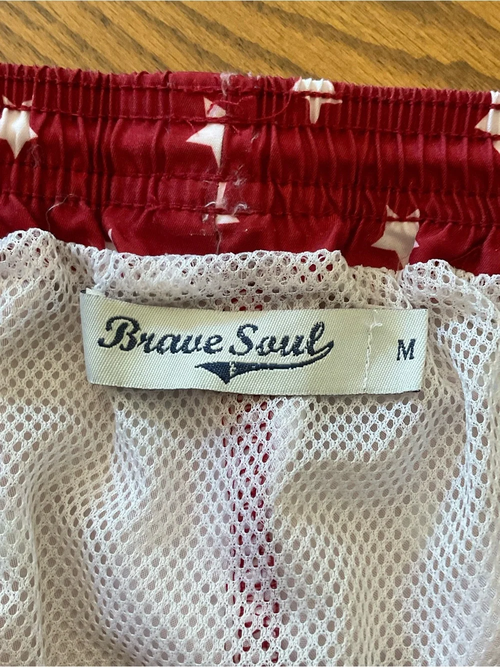 Brave Soul Deep Red Star Print Swim Trunks, Boys Sz M
